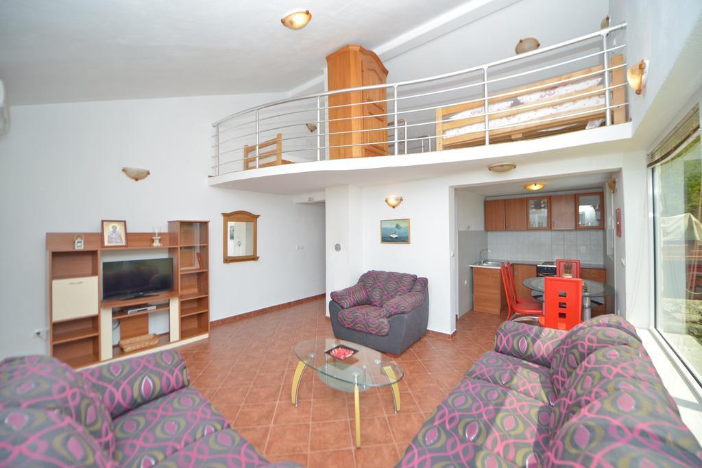 Apartments Risan Esterno foto